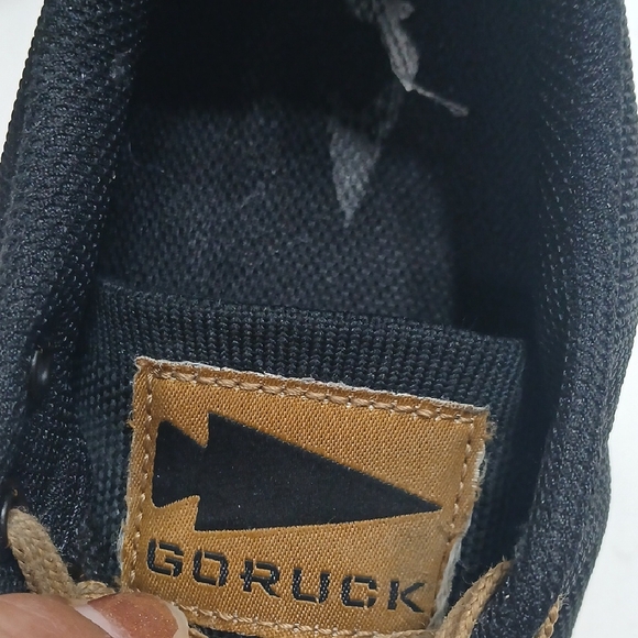 Men's Black and Tan Sneakers - Picture 2 of 6